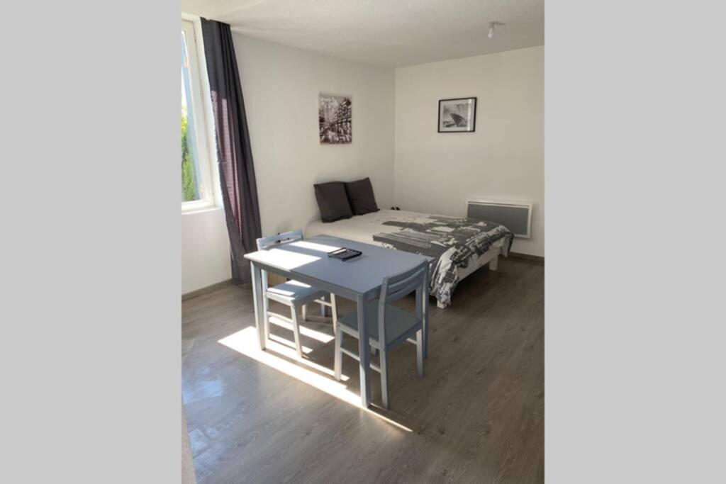Apartamento La Batisse De Chabot N°3 Montluçon Exterior foto